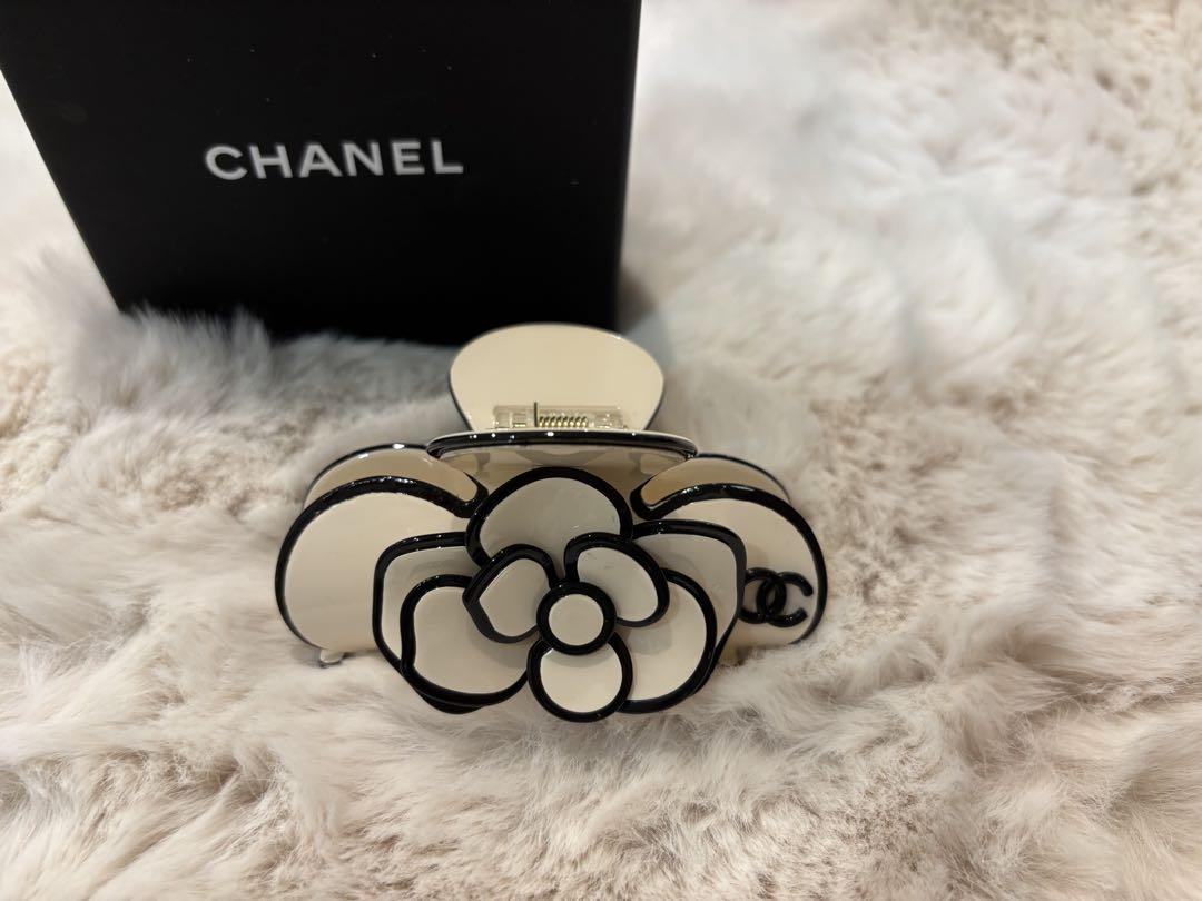 CHANEL ノベルティ カメリア ヘアクリップ 新品 - メルカリ