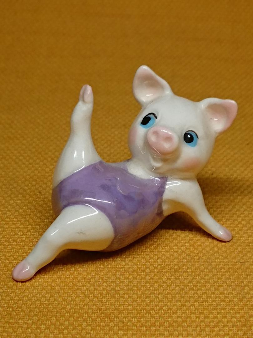 ブタ　人形　陶器　オブジェ　置物　インテリア　工芸品　美術品　A2721