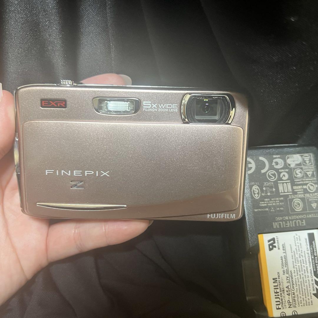 デジタルカメラ FUJIFILM FinePix Z950EXR
