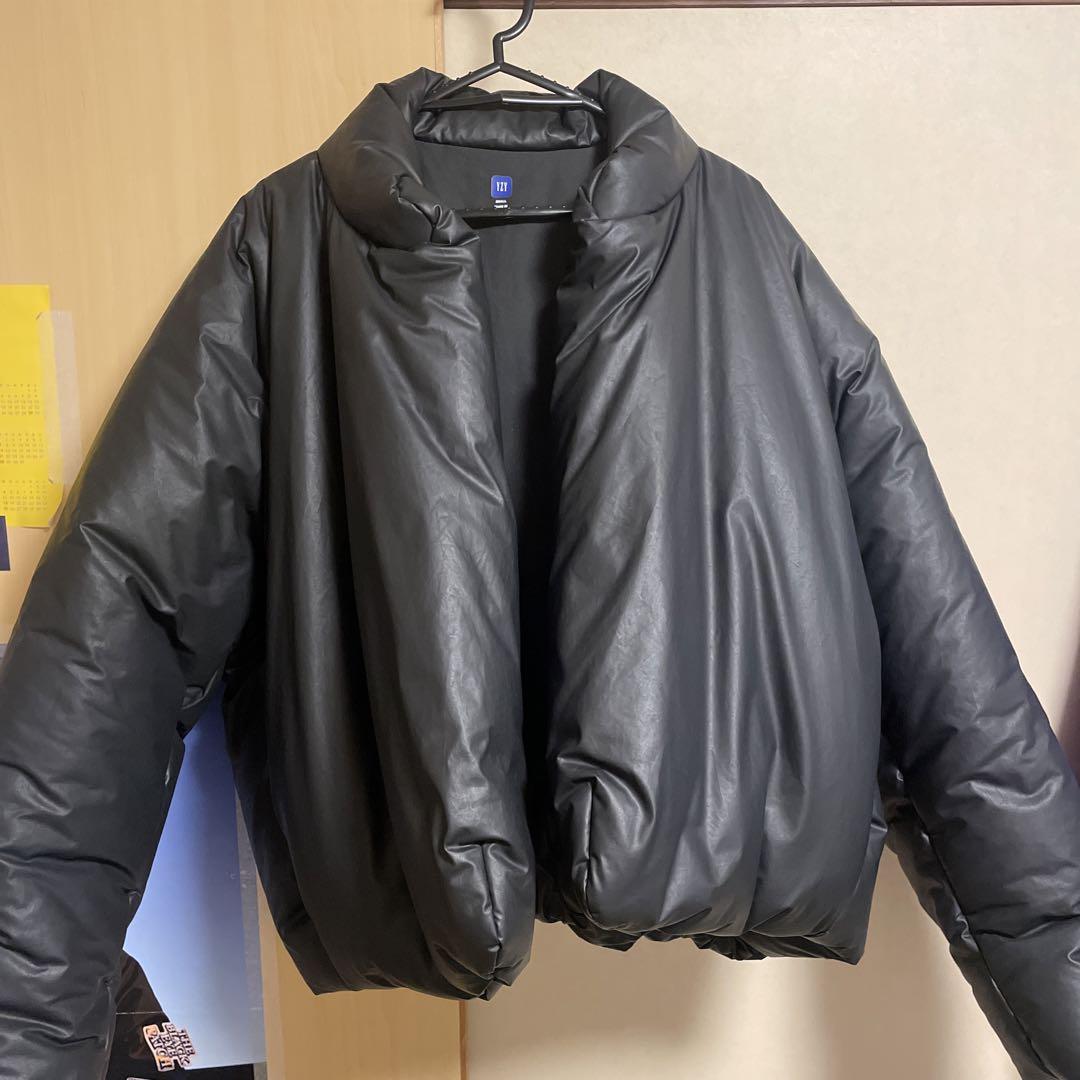 GAP YEEZY ダウンジャケット 黒 S-