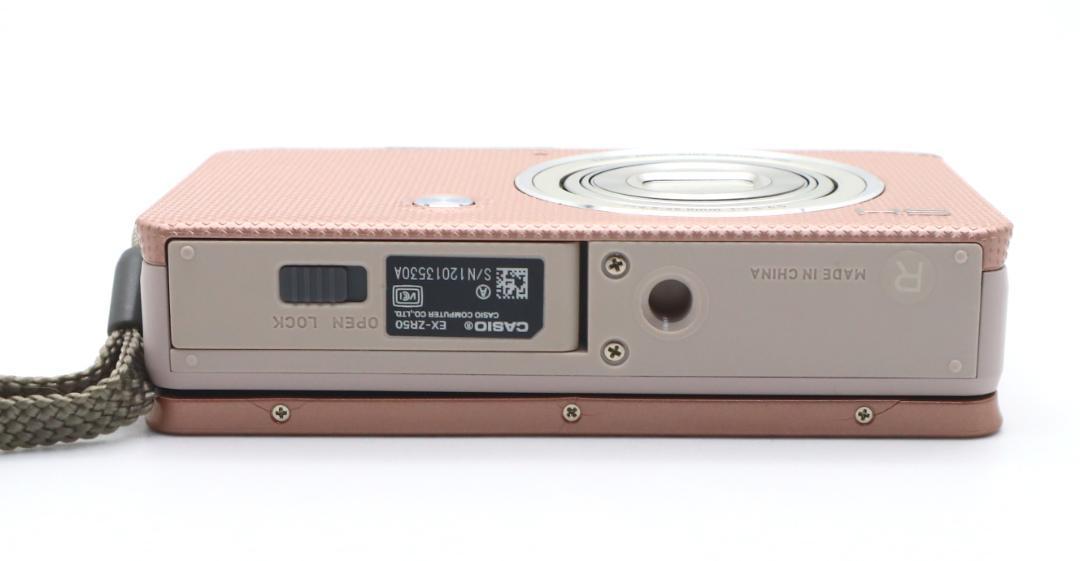 ■完動品 美品　CASIO EXILIM EX-ZR50 デジカメ