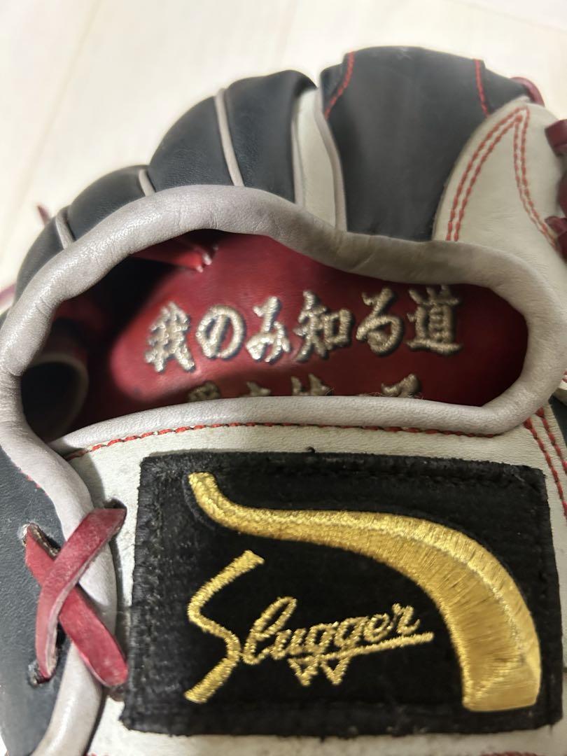 スラッガー　野球軟式グローブ