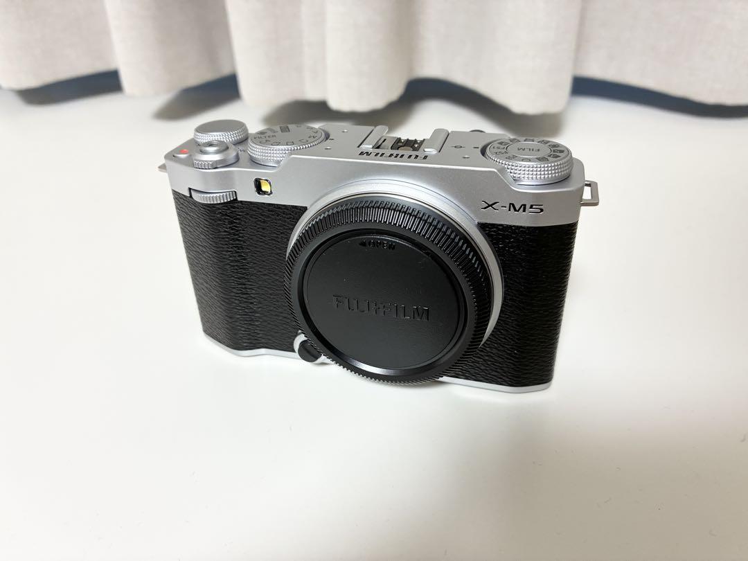 FUJIFILM X-M5 本体