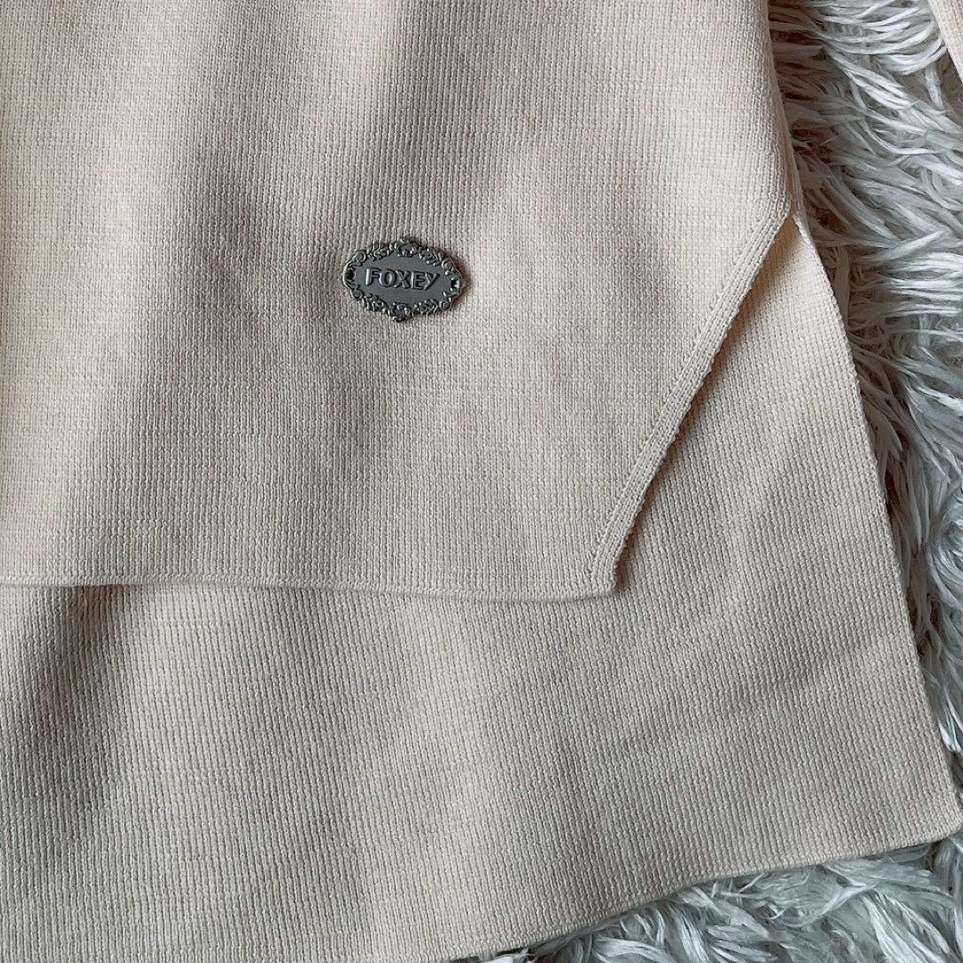 【美品】フォクシー ニット セーター 薄手ウール100% アイボリー 【美品】フォクシー ニット セーター 薄手ウール100% アイボリー