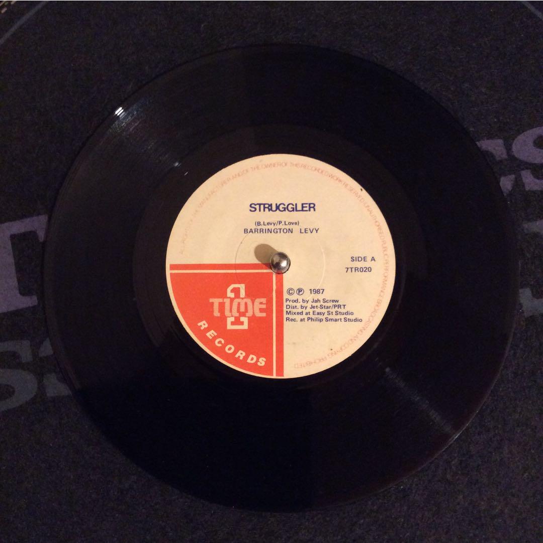 洋楽 BARRINGTON LEVY / STRUGGLER 7inch
