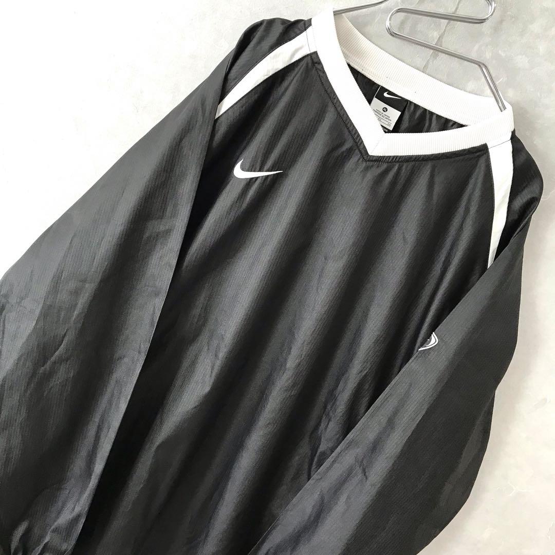 NIKE ビッグスウォッシュ プルオーバー ナイロンジャケット 黒白