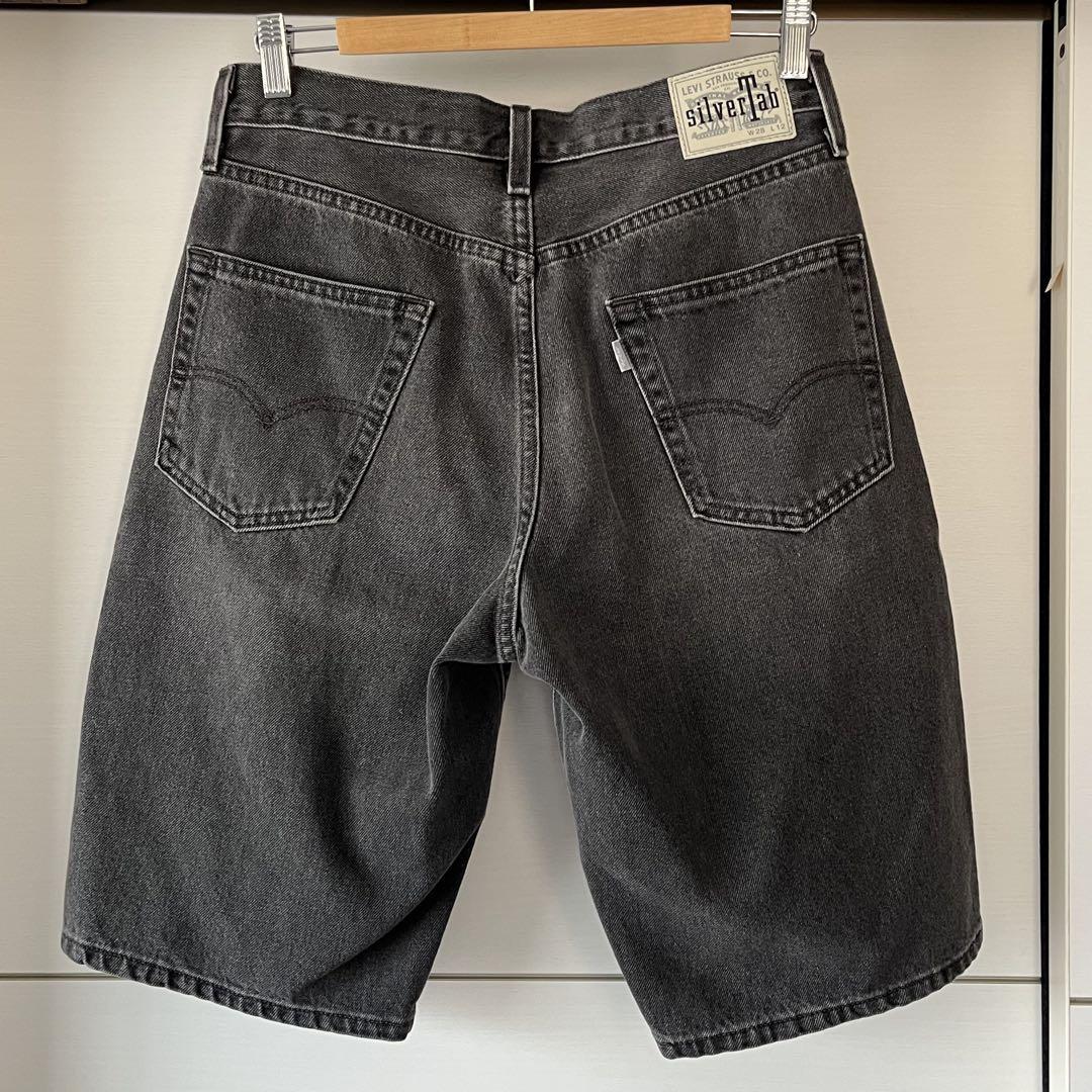 Levi's SilverTab Loose デニムハーフパンツ グレー