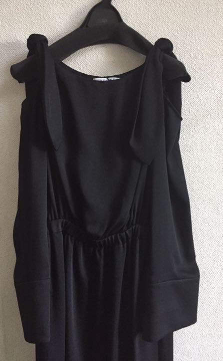 大人気大得価◣ ADORE 新品タグ付 トリアセカルゼカットオフショルダーワンピース jYObA-m99093382978 アドーア 送料無料HOT