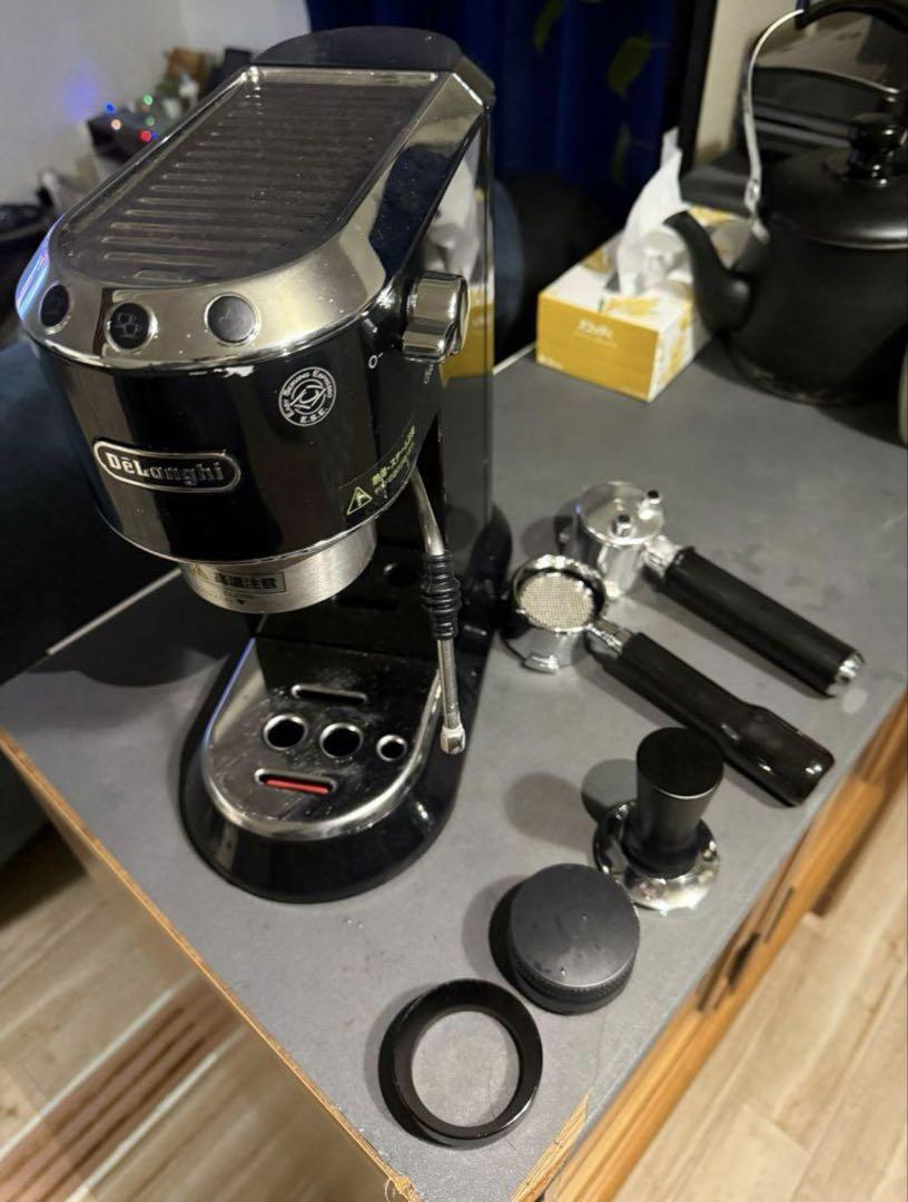DeLonghi エスプレッソマシン 黒 26日まで - メルカリ