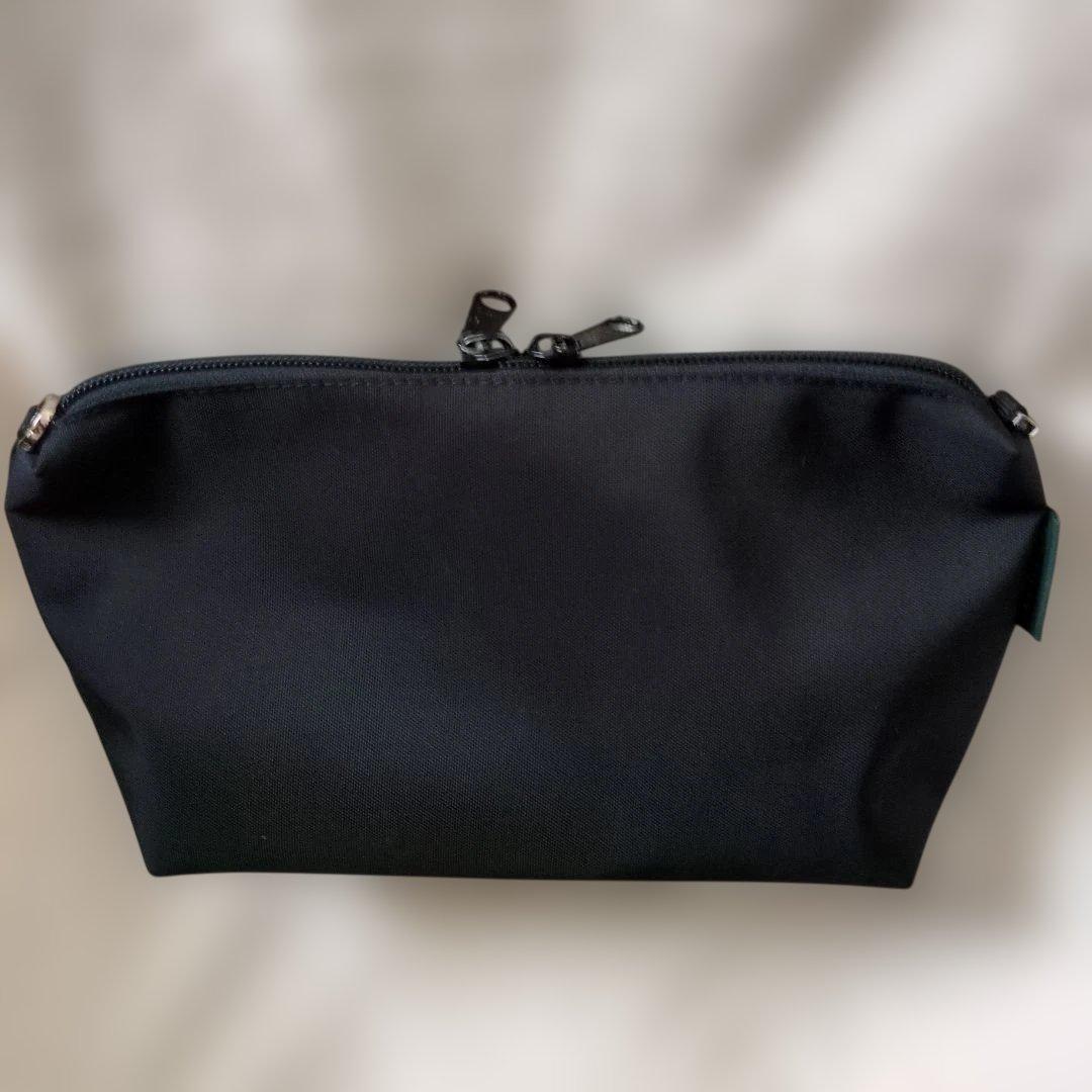 エルベシャプリエ 8784Nナイロンスクエアポーチ ノワール エルベシャプリエ 8784Nナイロンスクエアポーチ ノワール