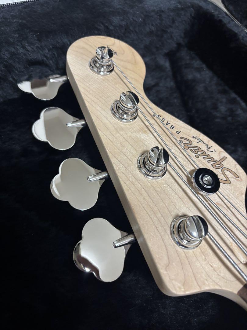 Squier エレキベース レッド ケース付き