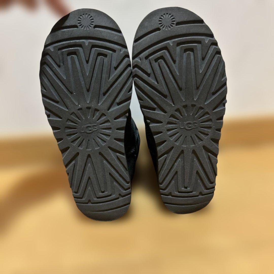 【値下げ品】UGG アグ ムートンブーツ ブラック レア限定 正規品 【値下げ品】UGG アグ ムートンブーツ ブラック レア限定 正規品
