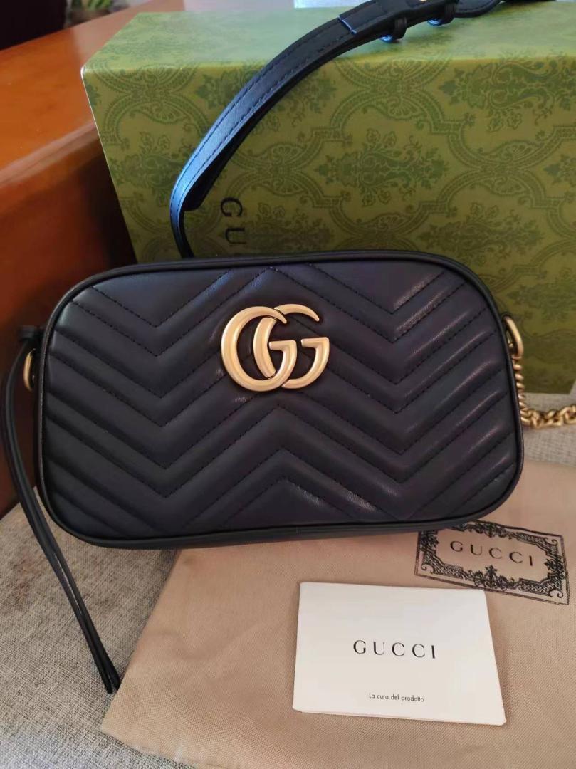 グッチ GUCCI キルティング スモール ショルダーバッグ 35,900円