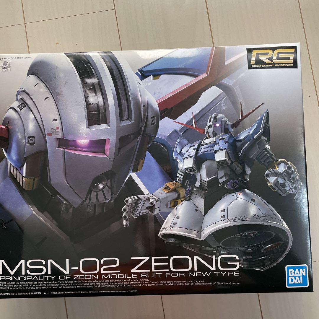 バンダイ RG 1/144 サザビー