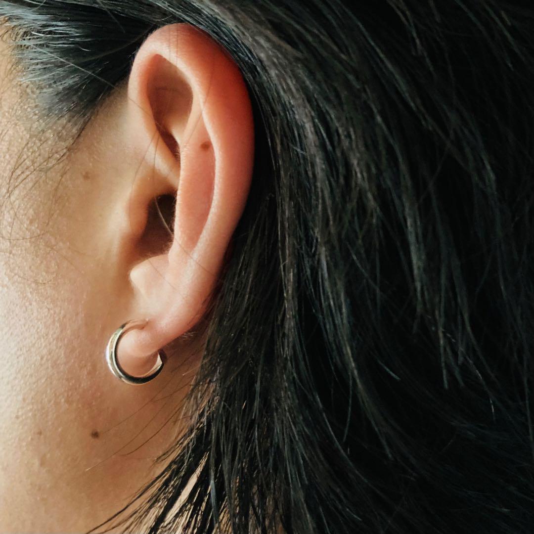 両耳　シルバー925 ピアス　2.0×13mm 101サイズ同 両耳 シルバー925 2.0×13mm ピアス 101サイズ同 - アクセサリー本物