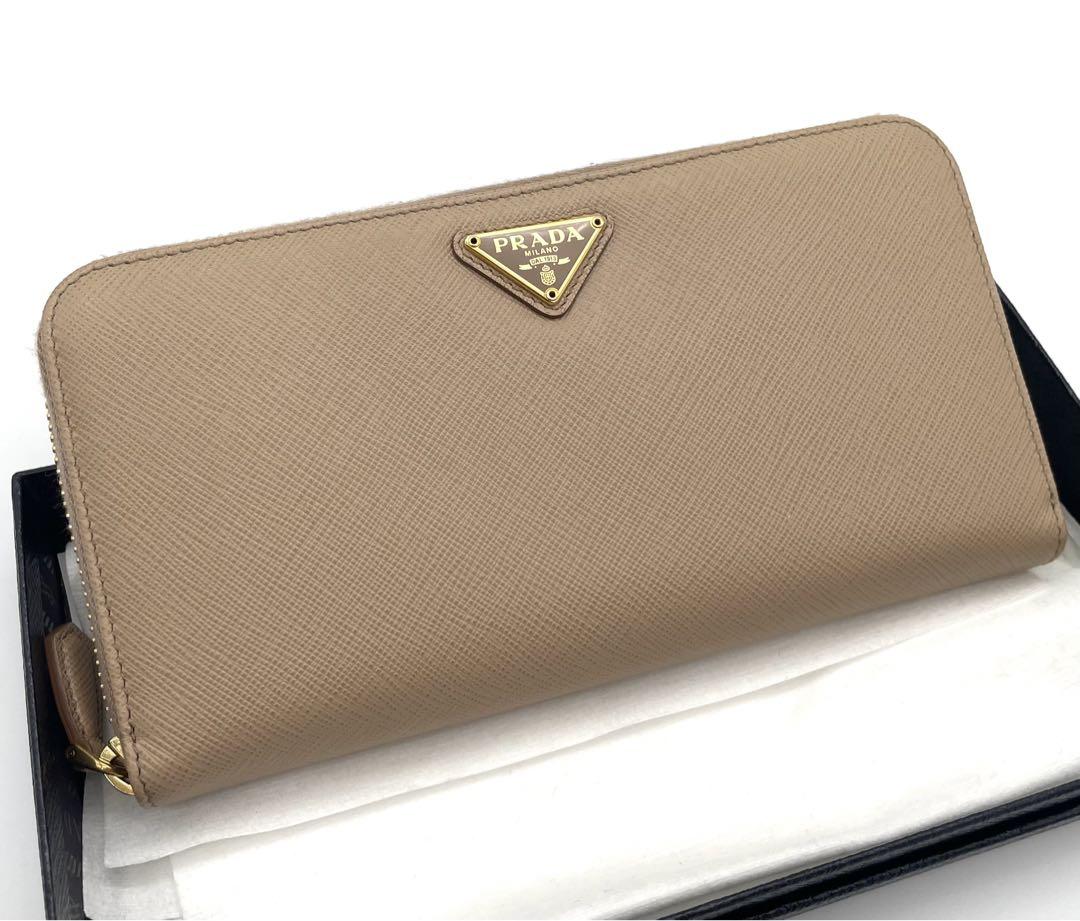 最新 展示品) 長財布(未使用 超人気新品 PRADA 三角ロゴプレート