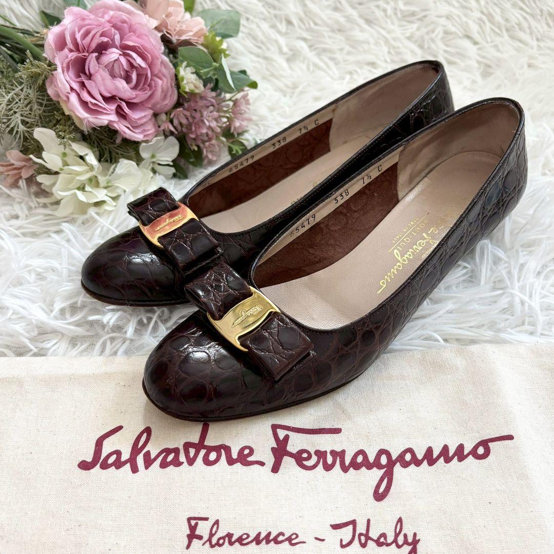 【外観美品✨】フェラガモ 茶　ヴァラ　パンプス　クロコ型押し　7 1/2