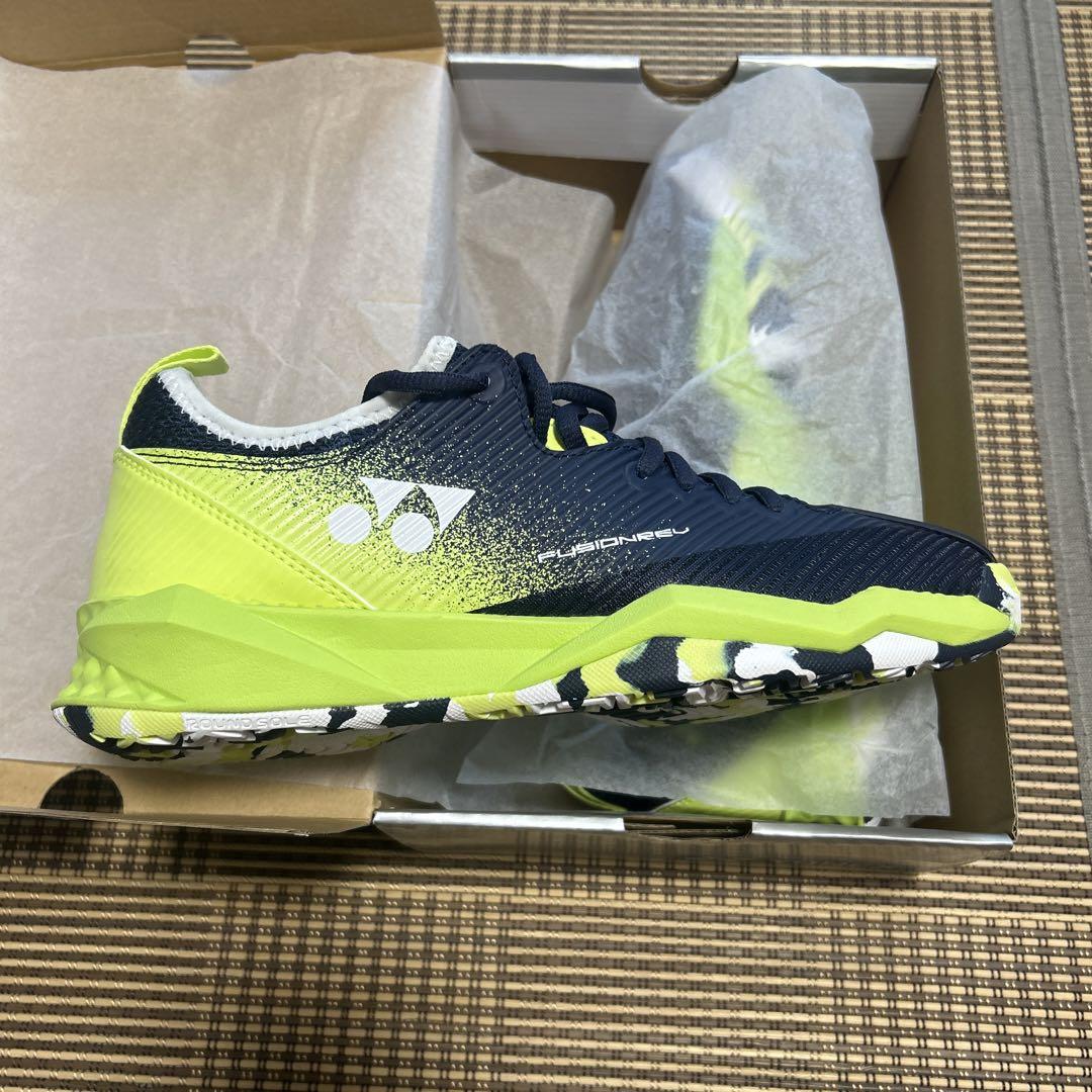 【未使用品】YONEX パワークッションフュージョンレブ4メン　AC