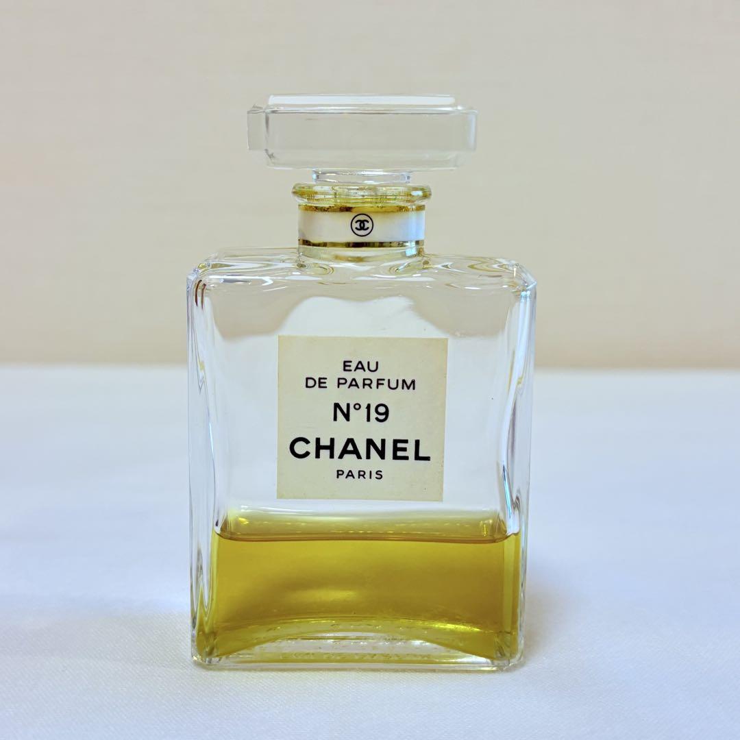 シャネル N°19 - 香水・フレグランス | CHANEL シャネル