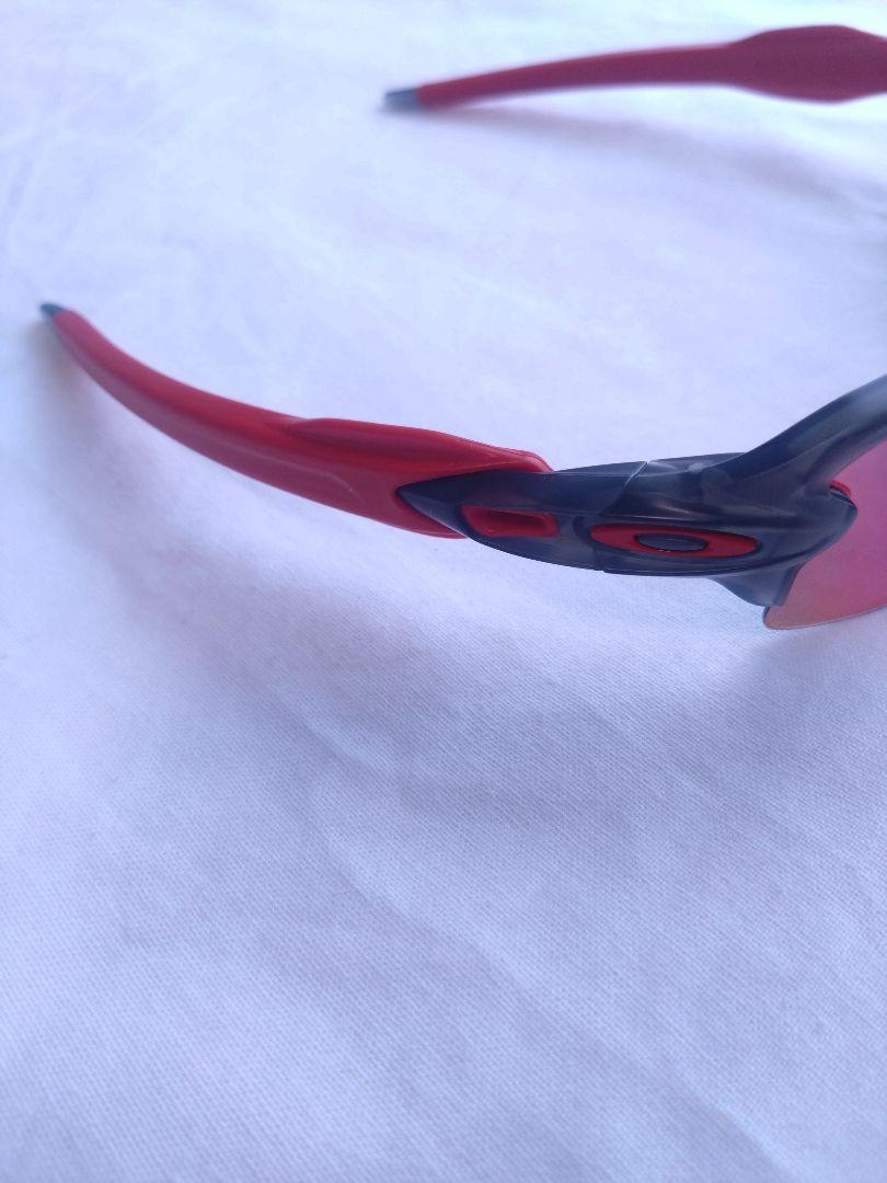 Oakley サングラス FLAK 2.0 中古