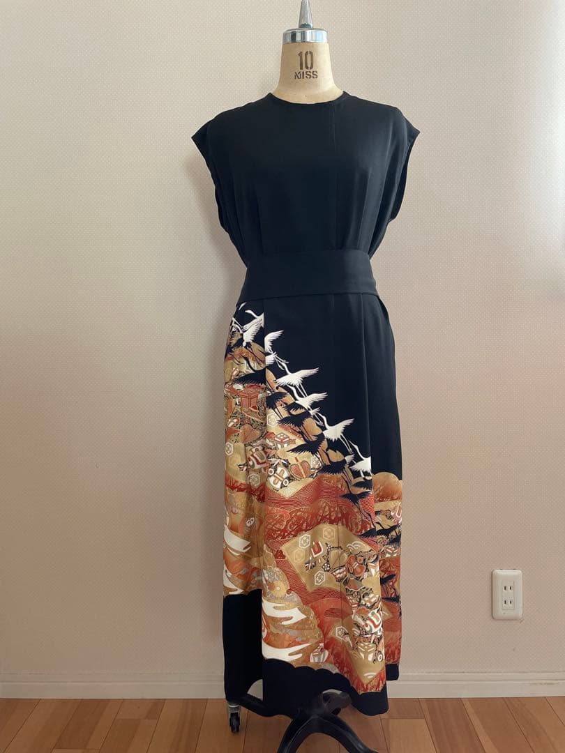 ［お得］　留袖リメイク、ボレロ付きワンピース❣️ 三越誂製　一部刺繍 お得］ 留袖リメイク、ボレロ付きワンピース❣️ 三越誂製 一部刺繍