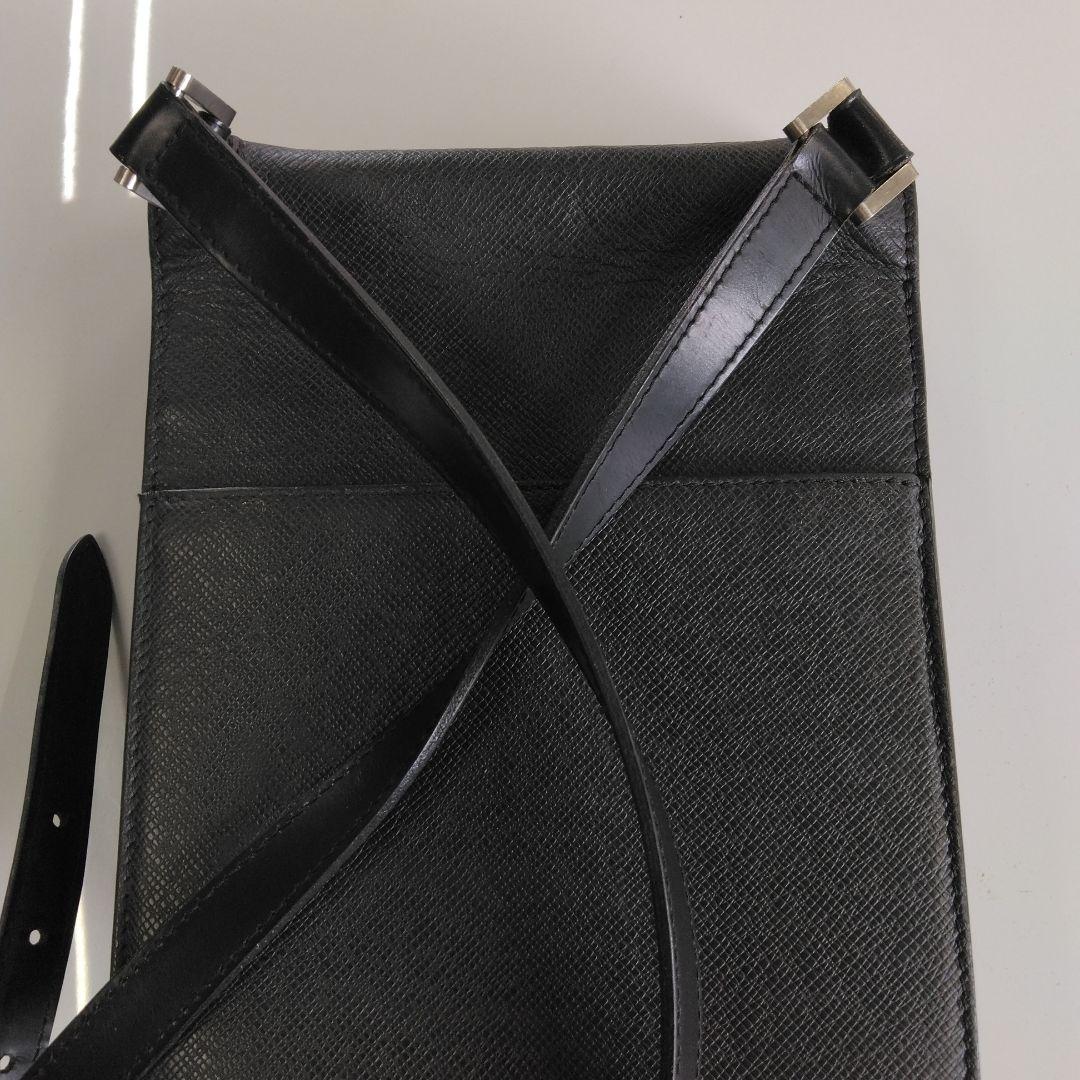 かたちん。美品Louis Vuitton ブラック ショルダーバッグ