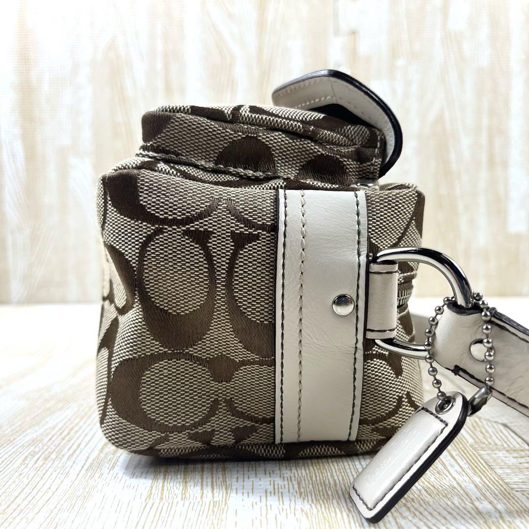 未使用級✨ Coach Signature Legacy Flap Bag