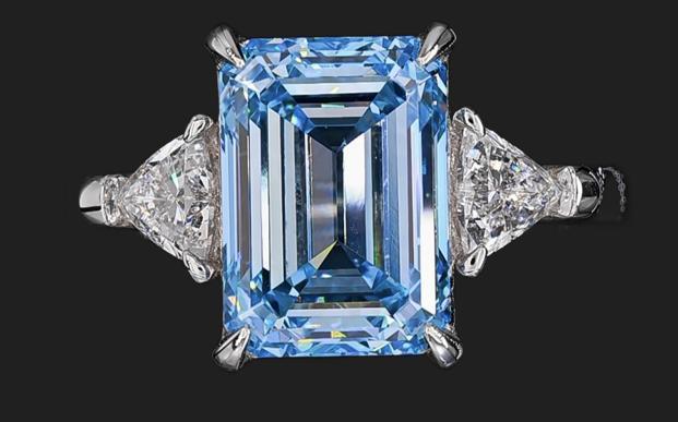 Pt950 ダイヤモンド リング 　ブルー　D5.04ct，d0.662ct