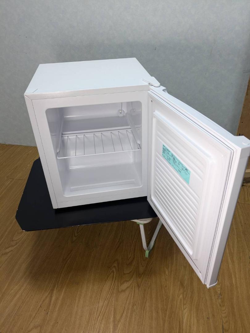 Amazon | ハイアール(Haier) 33L 前開き式 小型冷凍庫 JF-NU33A