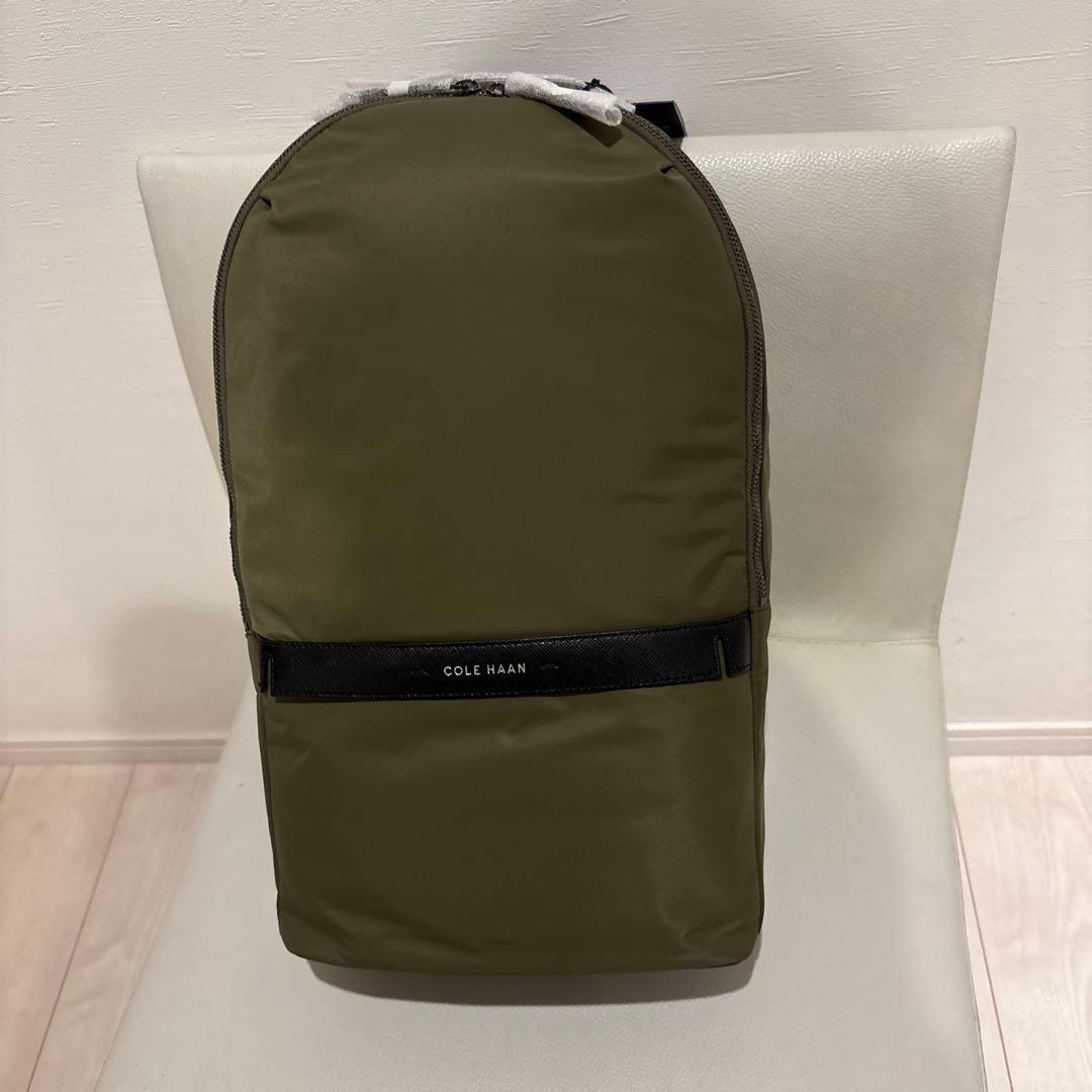 COLE HAAN スリムバックパック オリーブCole Haan