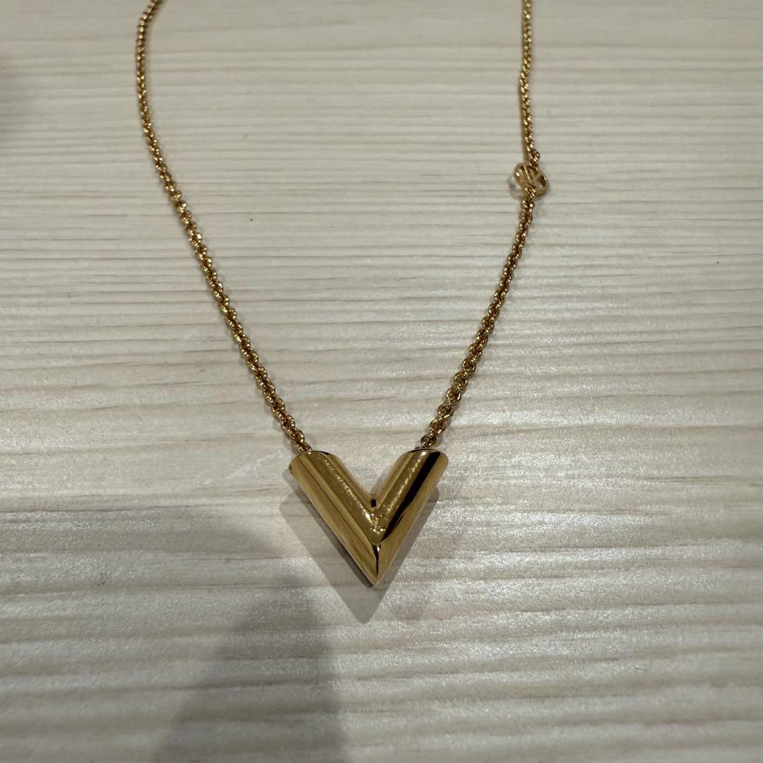 【限定値下げ】LOUIS VUITTON ネックレス　エッセンシャルV