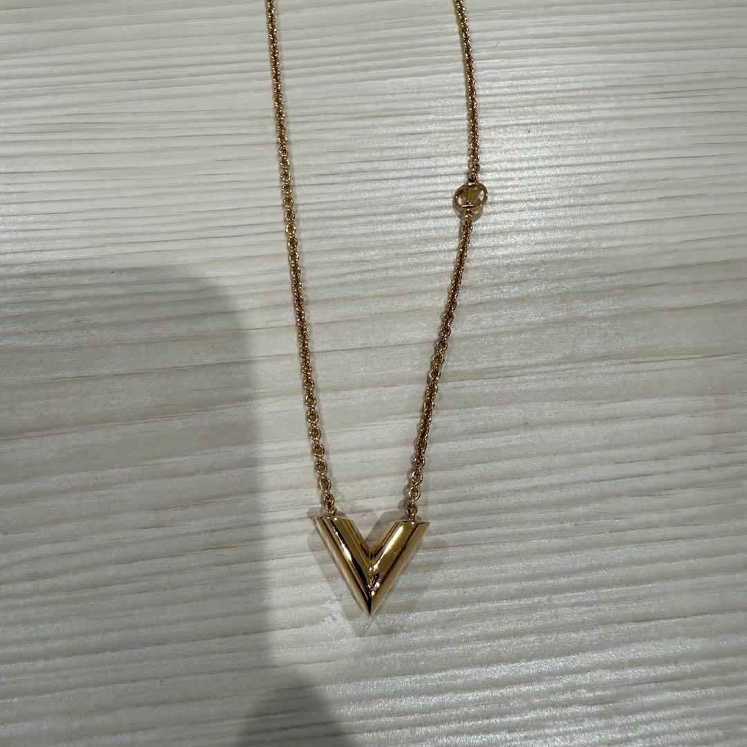 【限定値下げ】LOUIS VUITTON ネックレス　エッセンシャルV