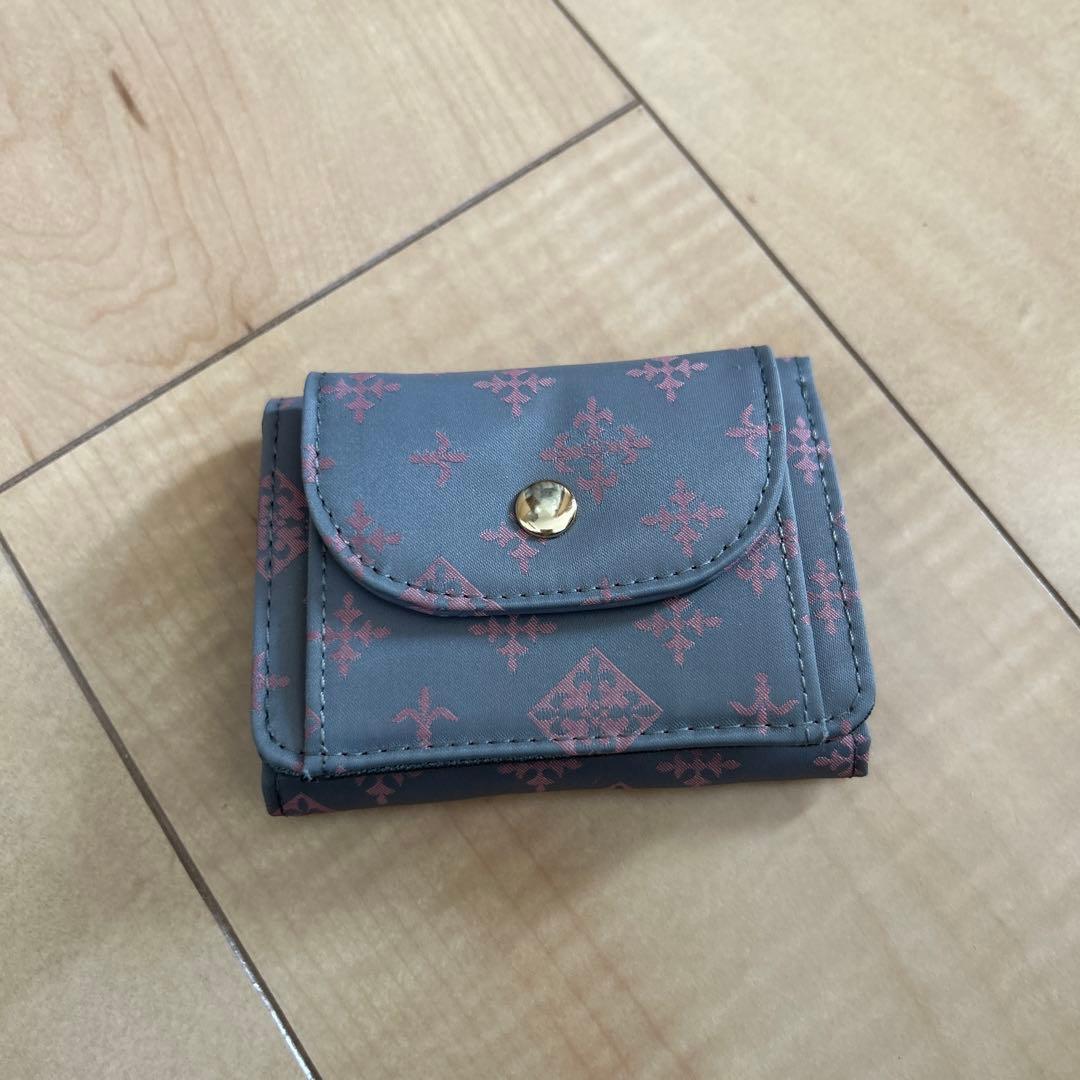 84%以上節約 デイリーラシット3つ折り財布 iauoe.edu.ng