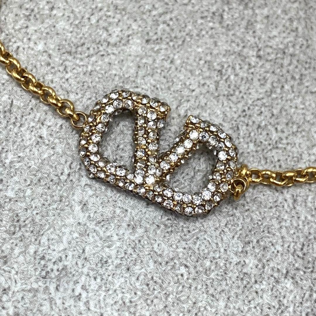 VALENTINO GARAVANI Vロゴ スワロフスキー ブレスレット - メルカリ