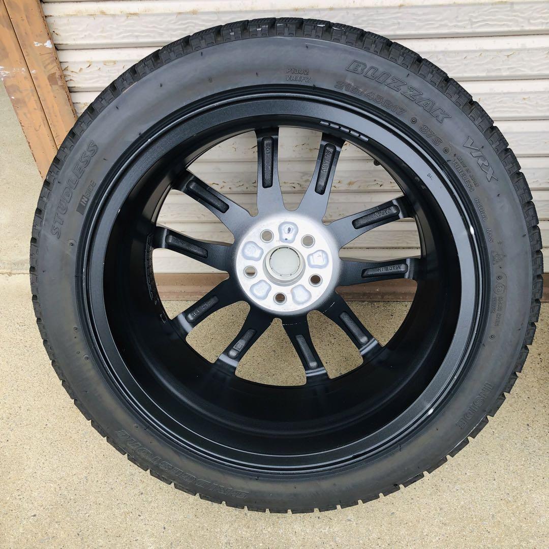 なとこ　BLIZZAK 215/45 17 純正ホイール 86 超美品