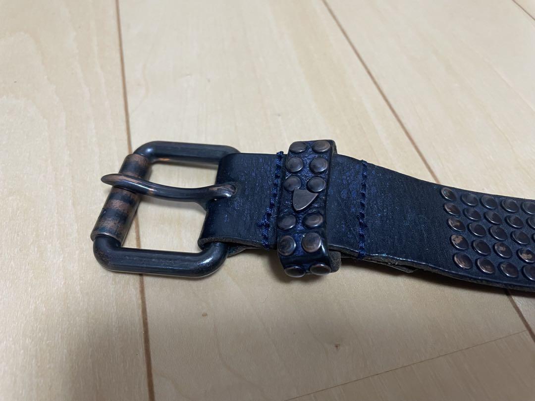 HTC スタッズ付き黒メンズベルト