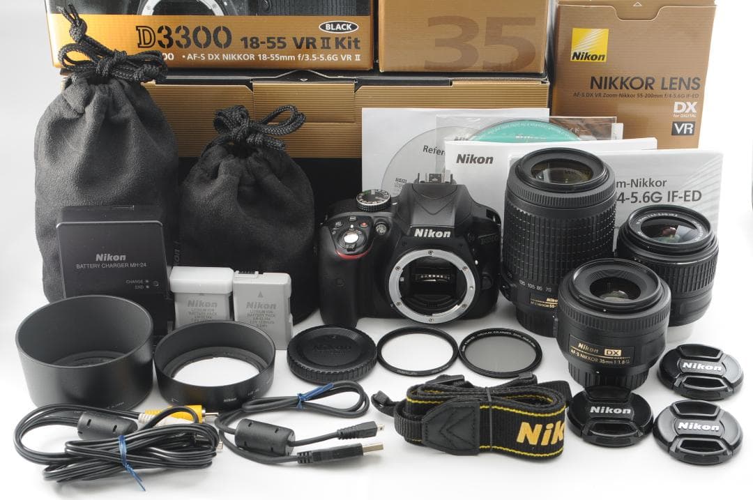 超美品級 レンズKit Nikon ニコン D3300 シャッター回数18180