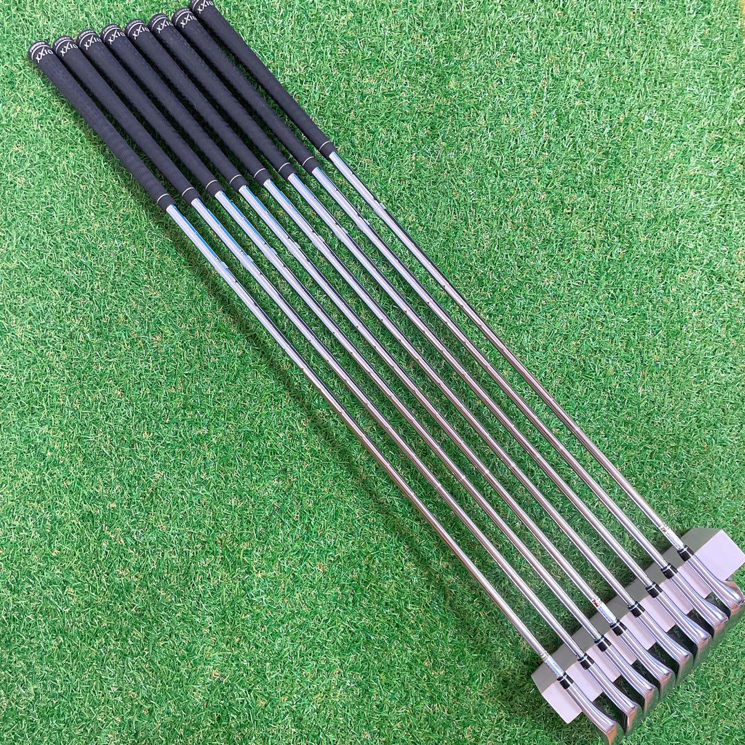 美品　ゼクシオ　XXIO FORGED アイアン 豪華8本セット メンズ 右 S 美品 ゼクシオ XXIO FORGED アイアン 豪華8本セット メンズ 右 S