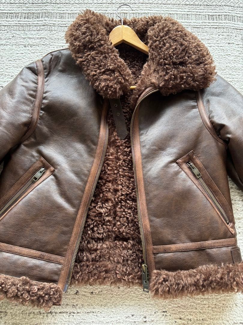 ブラウンレザー ファー付きムートンコート