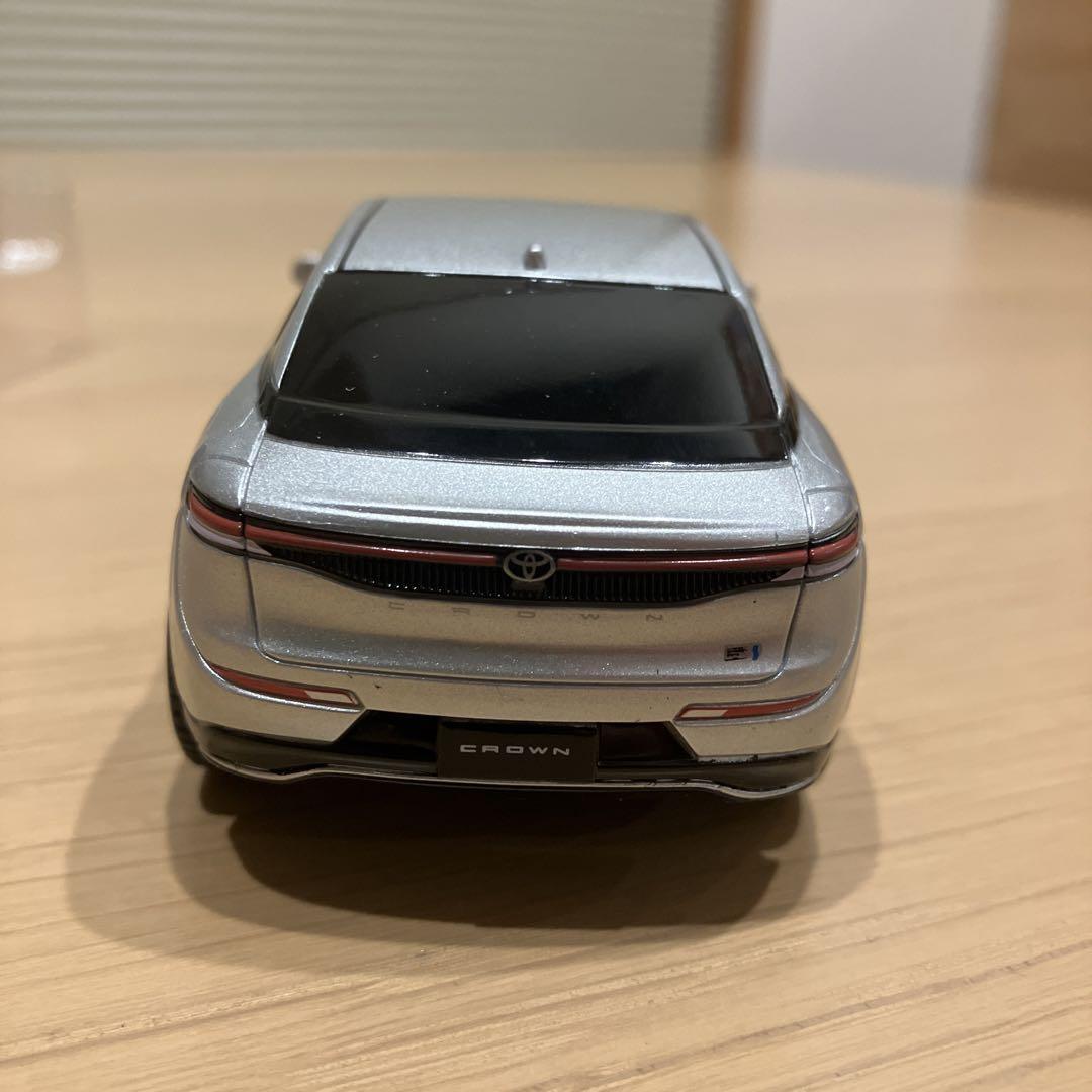 トヨタ CROWN プルバックカー シルバーミニカー [非売品] Amazon.co.jp: 新型 クラウン クロスオーバー CROWN プルバック