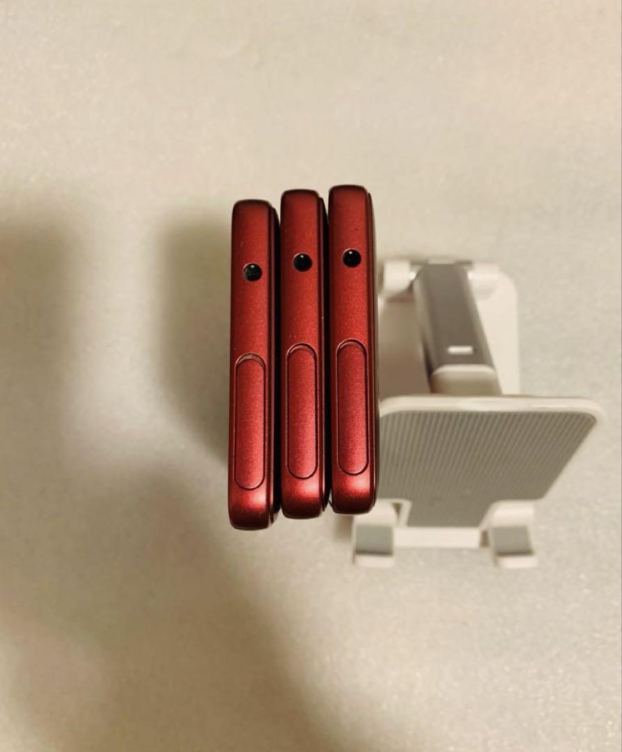 お得な品・BASIO 3 レッド32GB 3台セット お得な品・BASIO 3 レッド32GB 3台セット