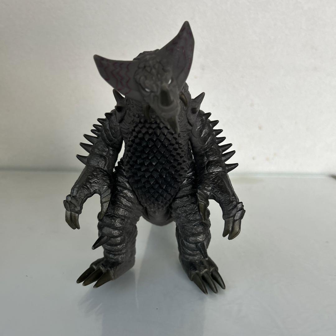 ゴモラのフィギュア Yahoo!オークション - ACRO KAIJU REMIX SERIES GOMORA 怪獣