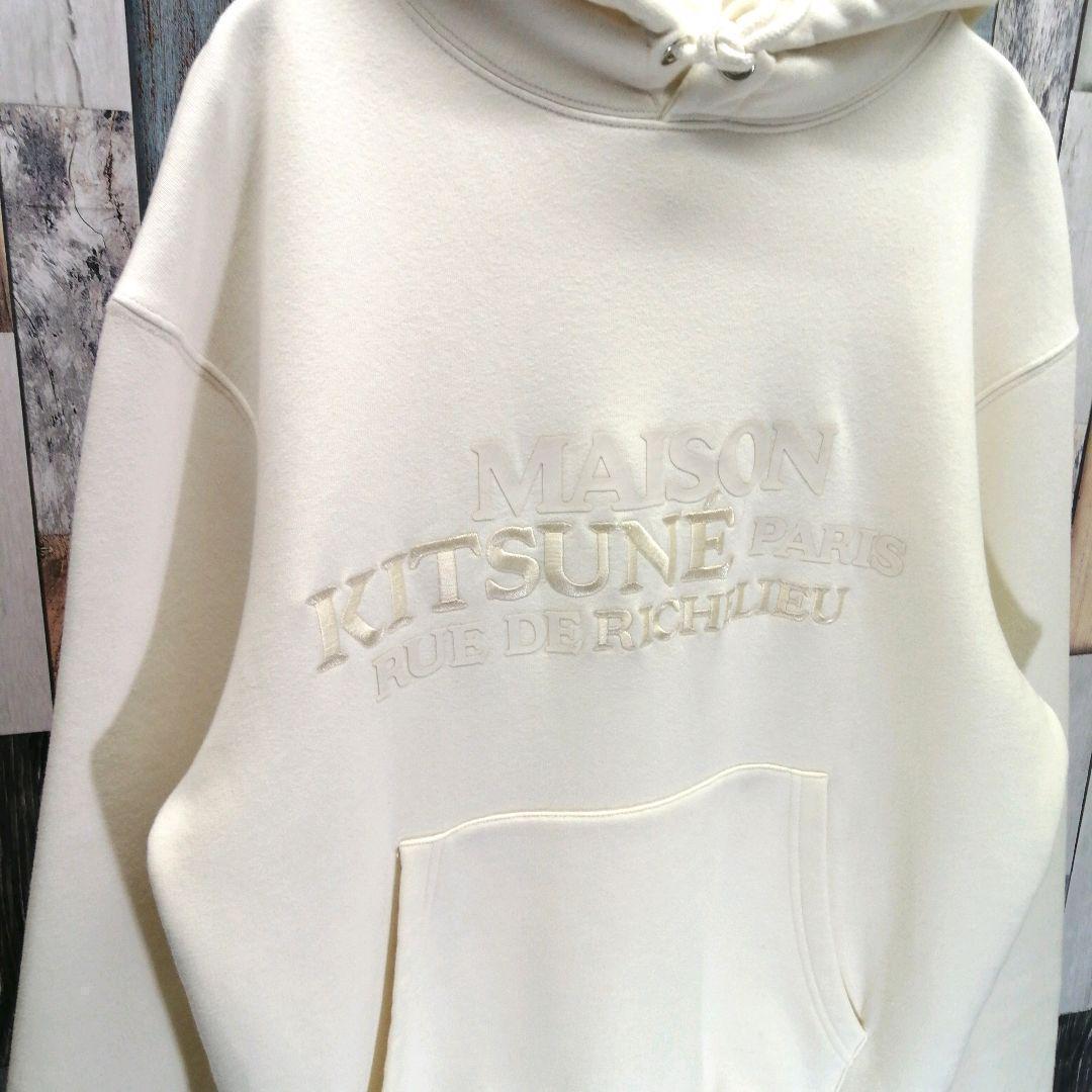 MAISON KITSUNE PARIS　メゾンキツネ　パーカー☆刺繍ロゴ