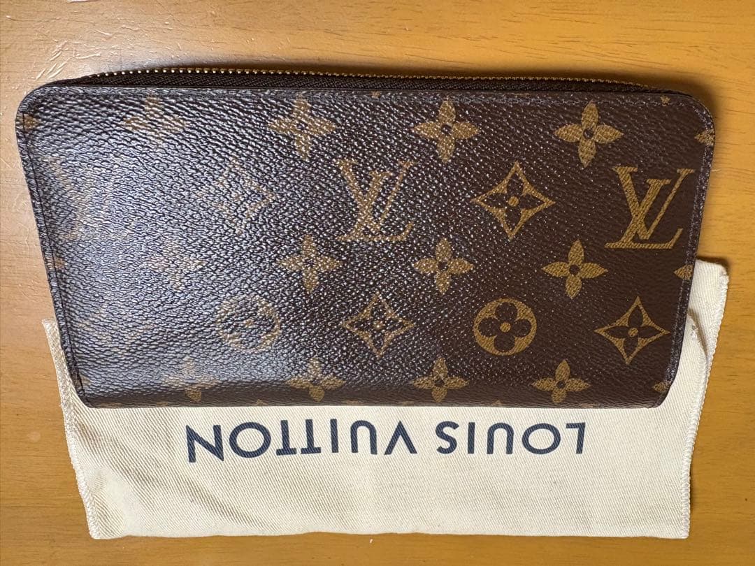 ルイヴィトン ジッピーウォレットモノグラム 長財布LOUIS VUITTON