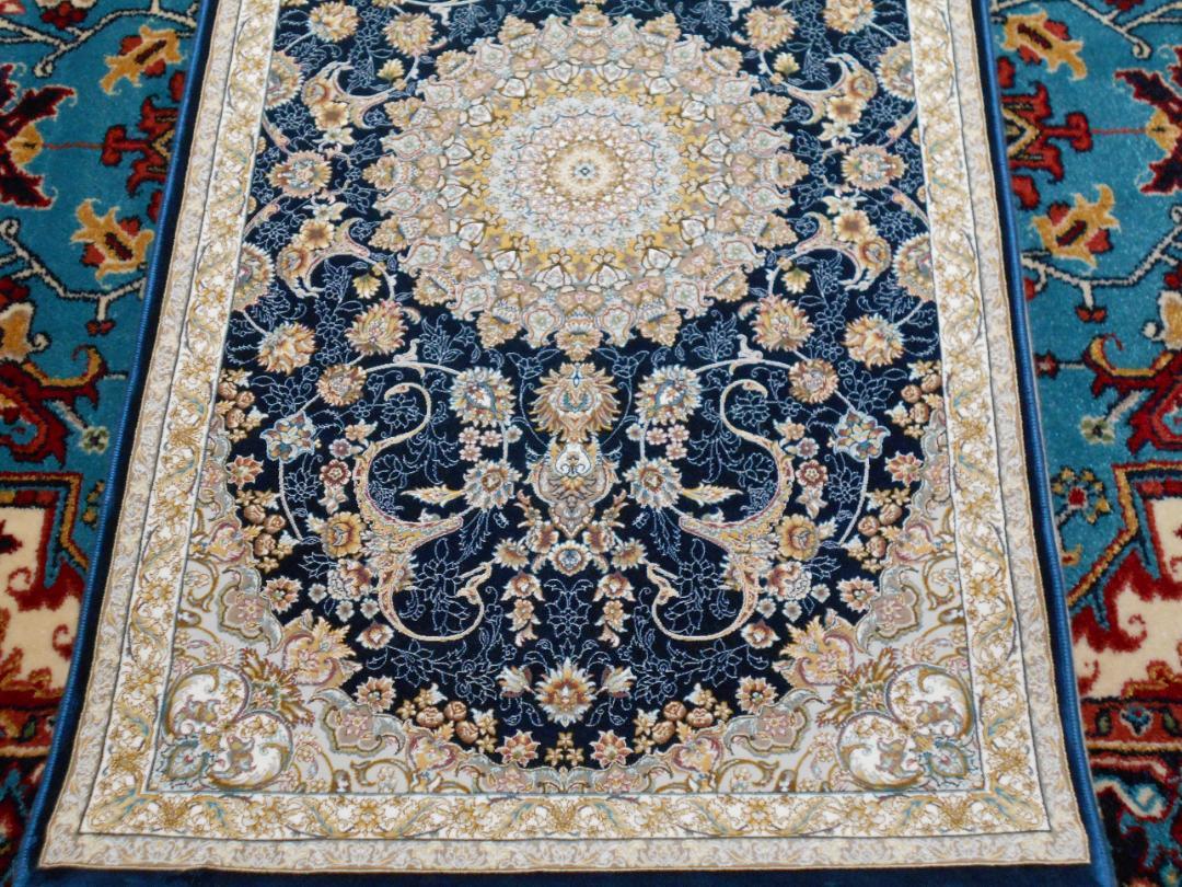 225万ノット、超高密度織！本場イラン産 絨毯 70×120cm‐201611