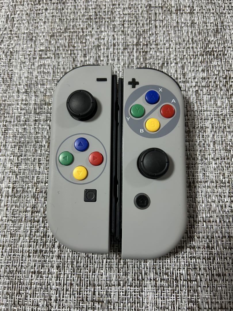 レトロデザイン Nintendo Switch コントローラー 9,000円