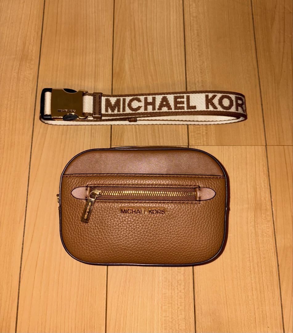 MICHAEL KORS ボディバッグ ブラウン - メルカリ