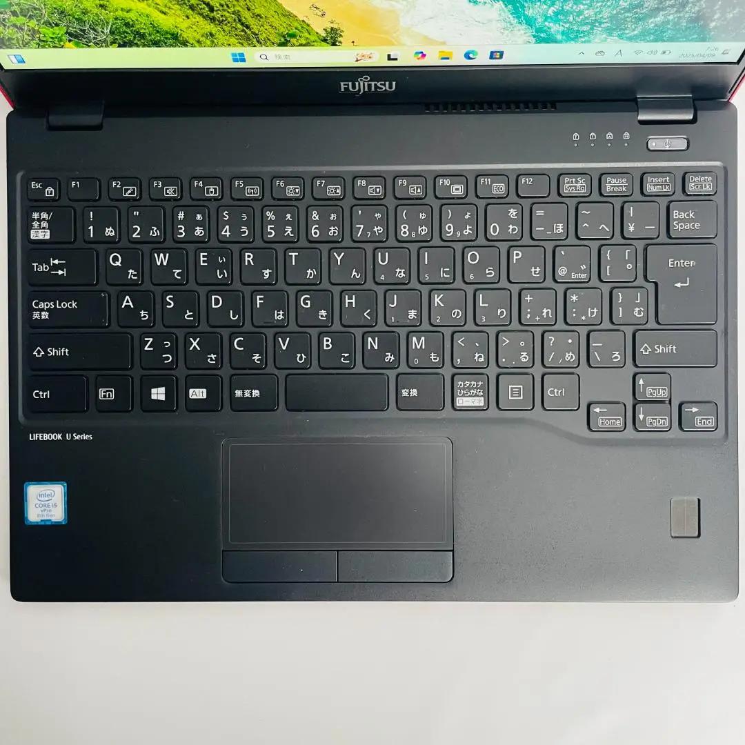 赤色ライフブック 8世代i5/SSD256GB/FHD液晶/薄型軽量/b606
