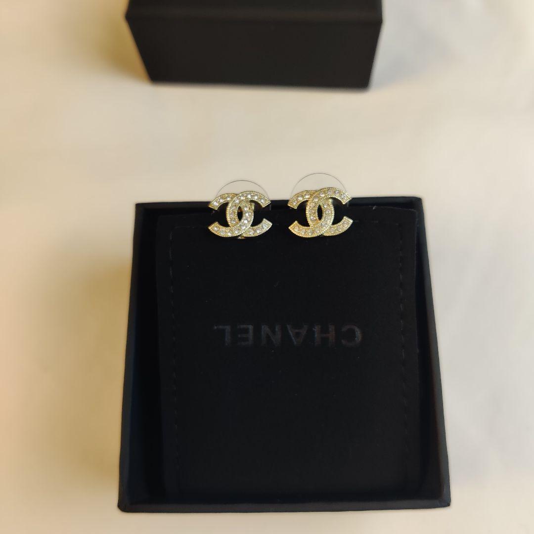 CHANEL ゴールド CCロゴ ピアス