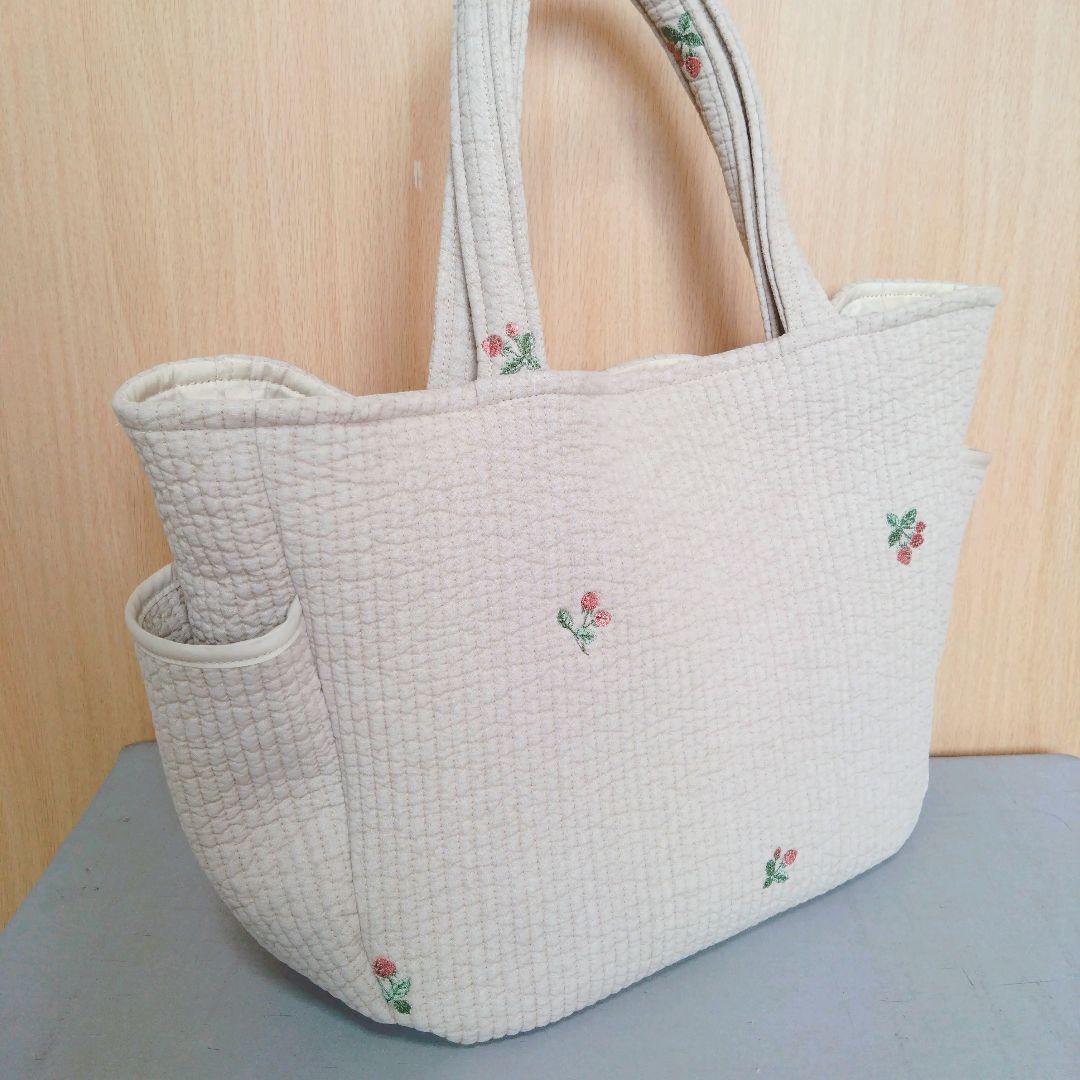 ヌビバッグ　マザーズバッグ　いちご《ベージュ》　ハンドメイド